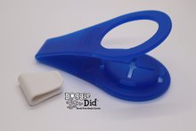 Load image into Gallery viewer, Doggie Did Hands-Free Waste Carrier